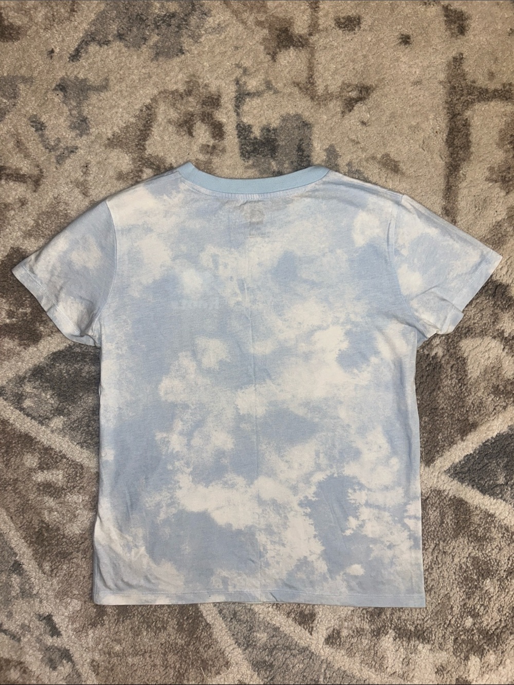 Like new Roots tee - Picture 3 of 3